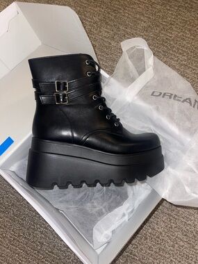 Dream Pairs Black Platform Lug-Ankle Boots with Dual Buckle Straps